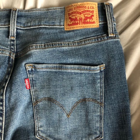 Levi’s 314 Jeans - Picture 4 of 5